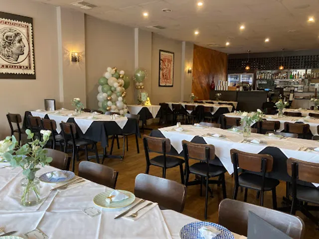 Eos Greek Tavern