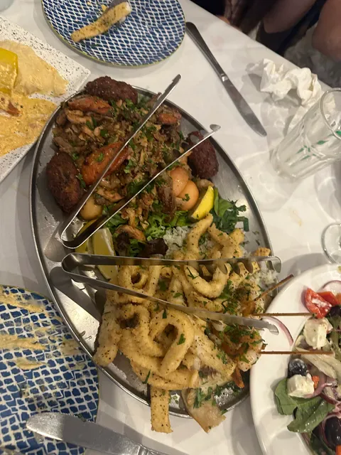 Eos Greek Tavern