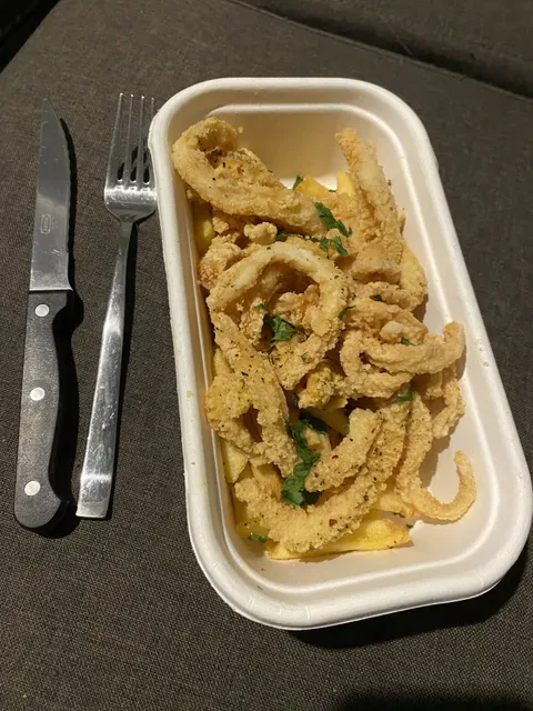 Eos Greek Tavern