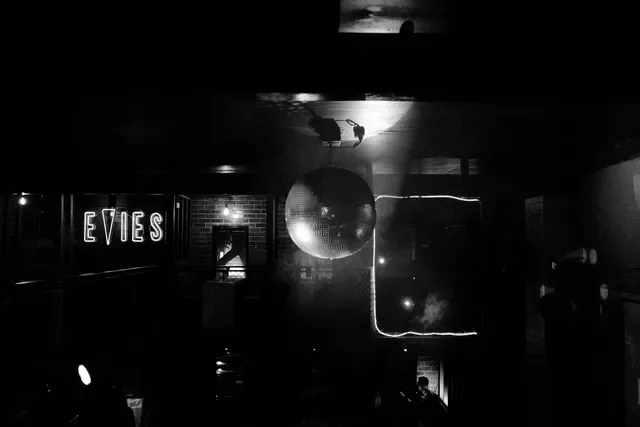 Evies Disco Diner