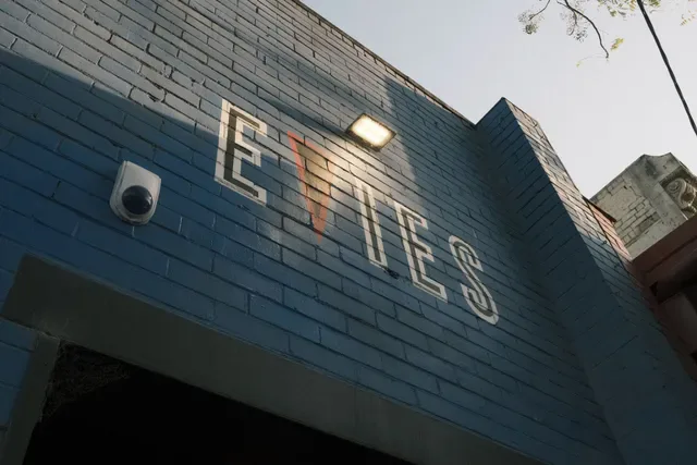 Evies Disco Diner