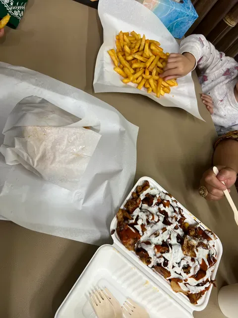 Farah's Falafel & Kebab