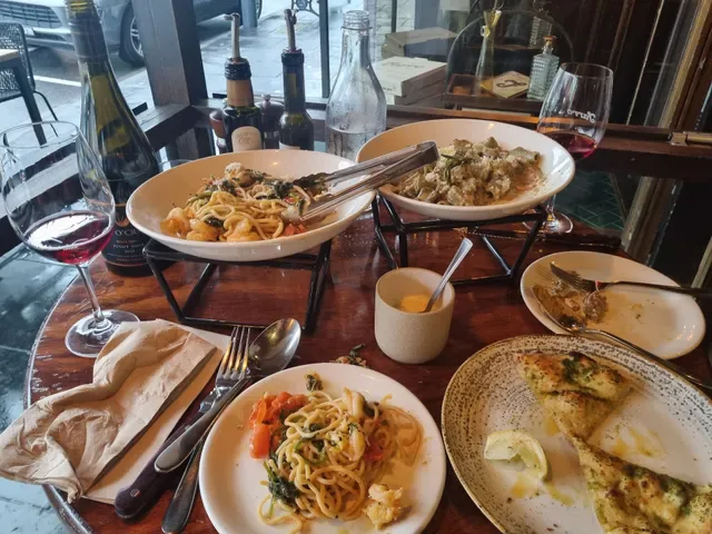 Farro Pizzeria & Bar Windsor