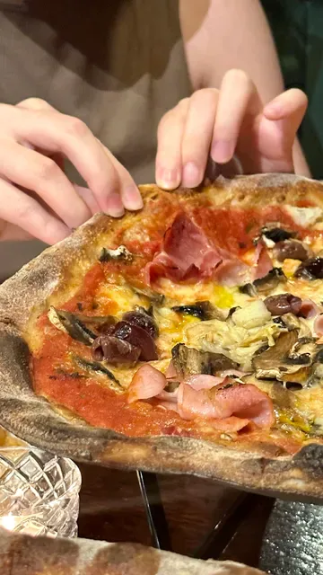 Farro Pizzeria & Bar Windsor
