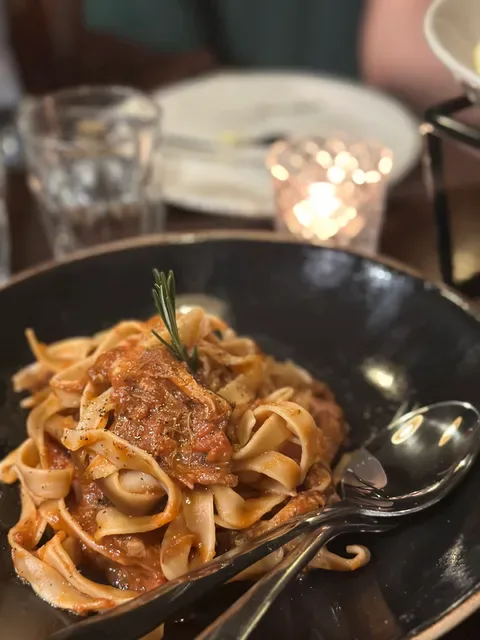 Farro Pizzeria & Bar Windsor