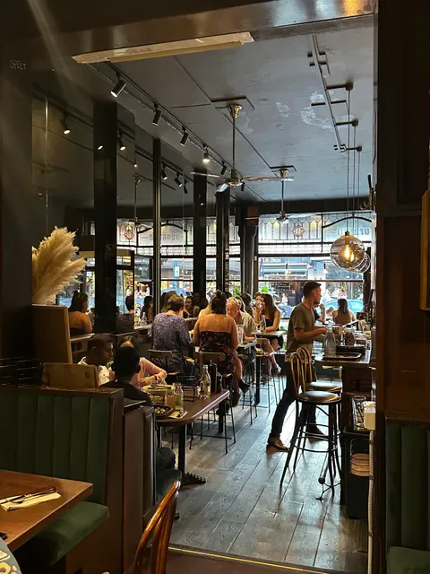 Farro Pizzeria & Bar Windsor
