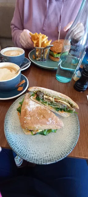 Fergus Cafe