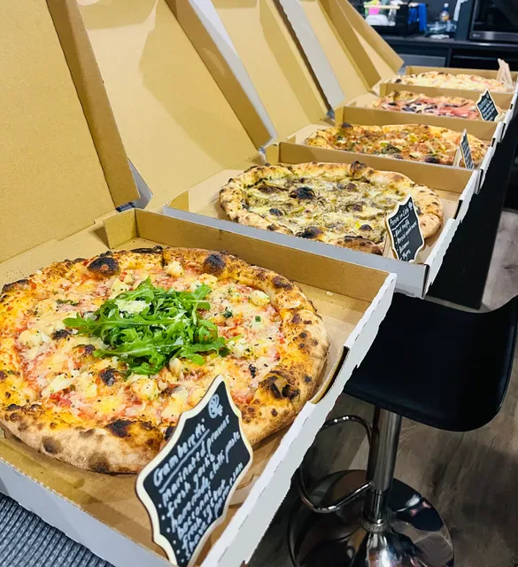 Fired Up Pizza