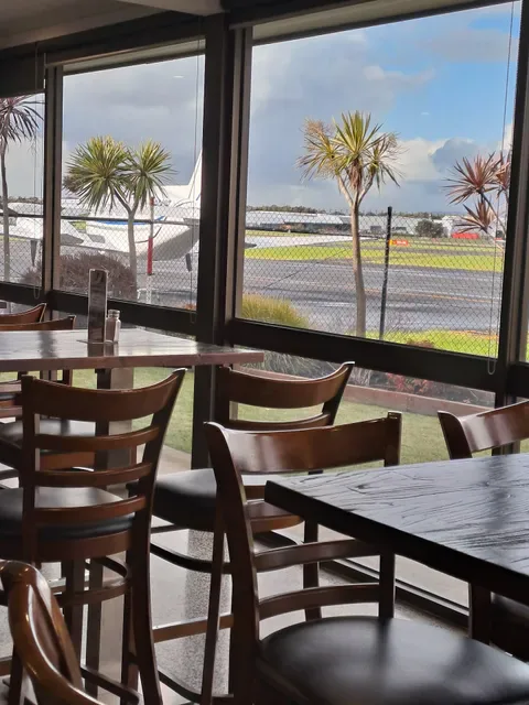 Flight Deck Bar & Grill
