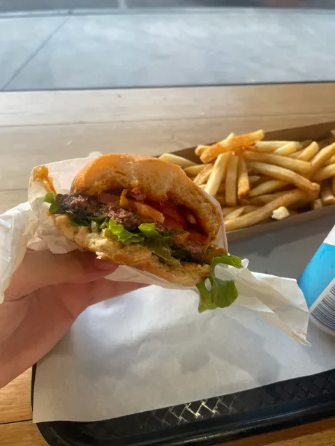 Flippin' Burgers