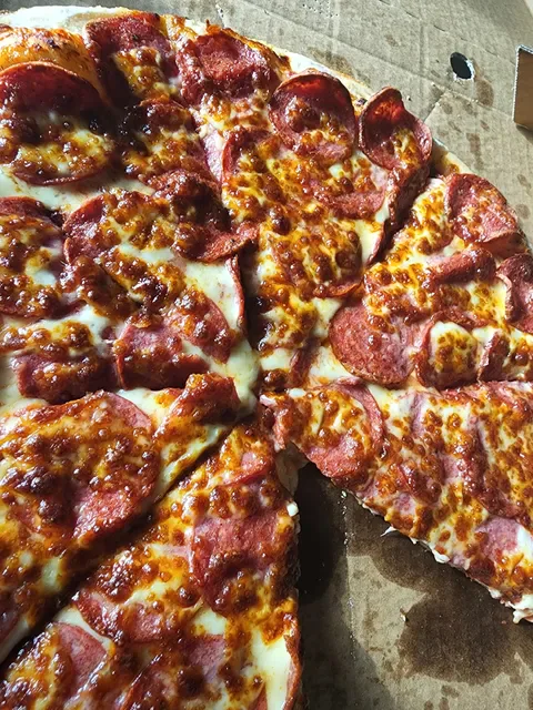 Florentine Pizza and Charcoal Chicken