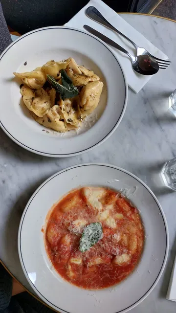 Florentino Cellar Bar