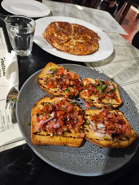 Fontains Pizza Restaurant