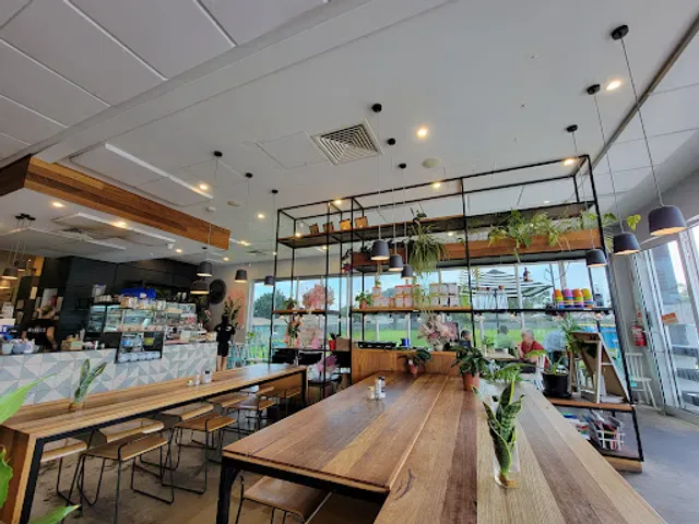 Frankie's Coffee and Eats