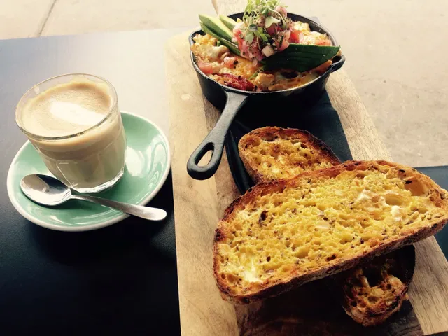 Frankie's Coffee and Eats