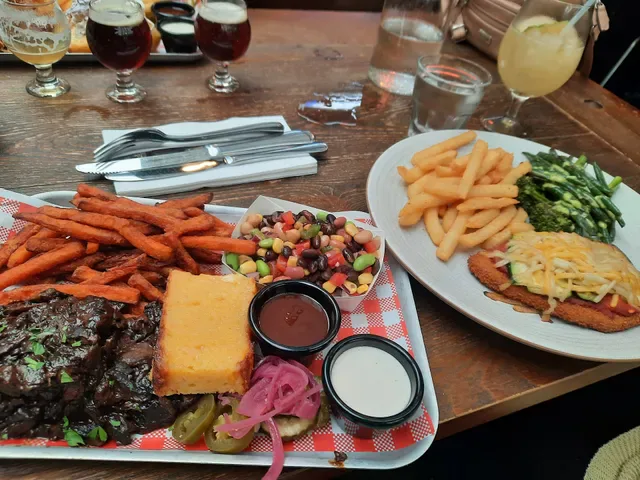 FT Local Kitchen and Bar