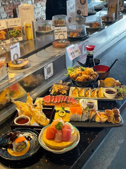 Ganbare Kaz Kaiten Sushi
