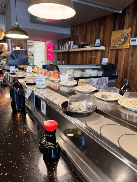 Ganbare Kaz Kaiten Sushi