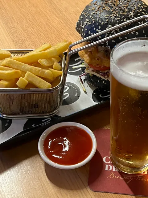 Gentleman George Beers & Burgers