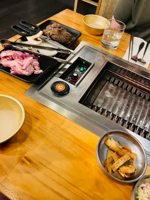 Geonbae Korean Barbecue Restaurant
