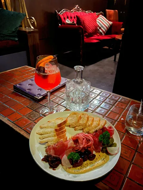 Gin Palace
