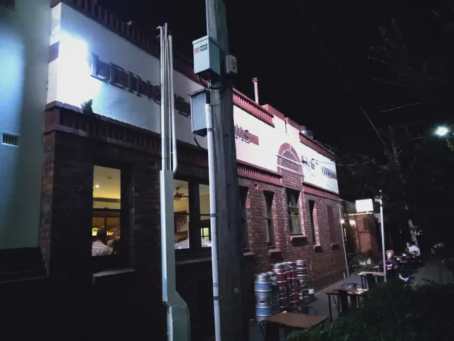 Goldy's! Tavern