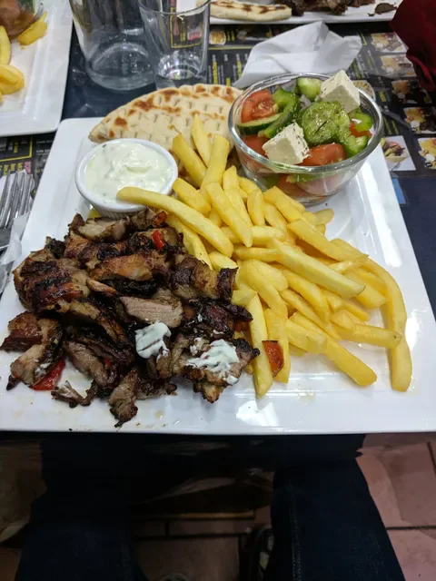 Greek Yefseis