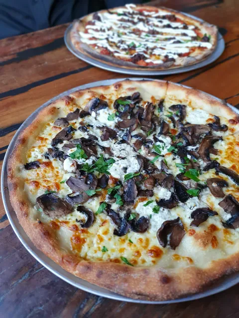 Green Acre Pizza Bar