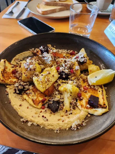 Grey and Bliss Cafe