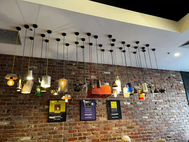 Grey and Bliss Cafe