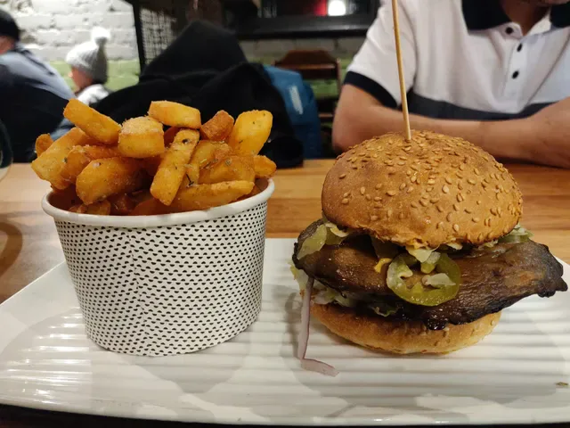 Grill'd Burgers - Carnegie