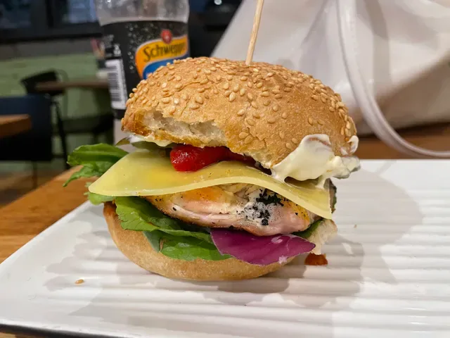 Grill'd Burgers - Carnegie