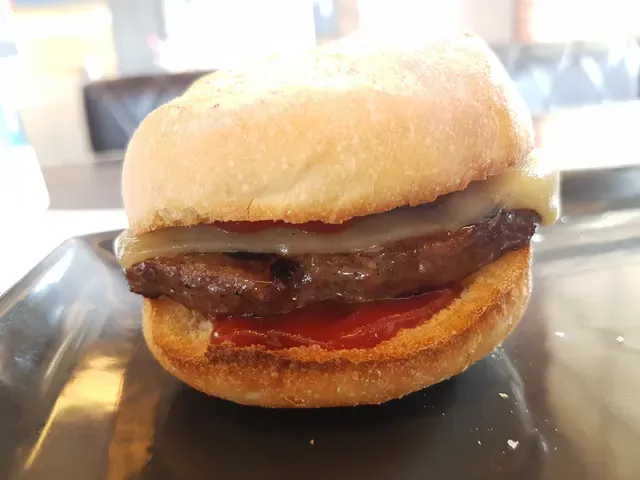 Grill'd Burgers - Casey