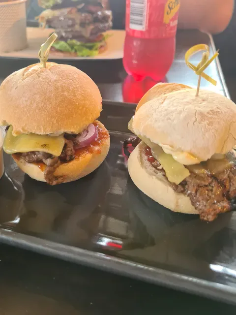 Grill'd Burgers - Casey