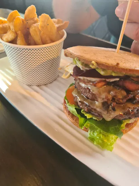 Grill'd Burgers - Casey