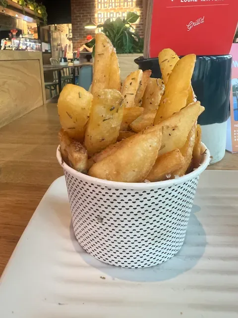 Grill'd Burgers - Chirnside Park