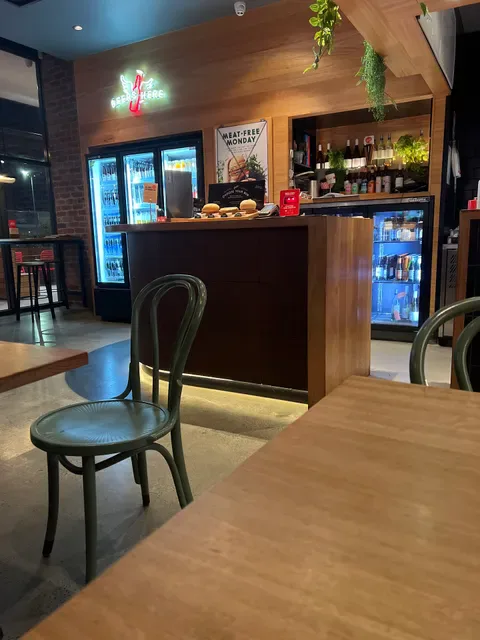 Grill'd Burgers - Chirnside Park