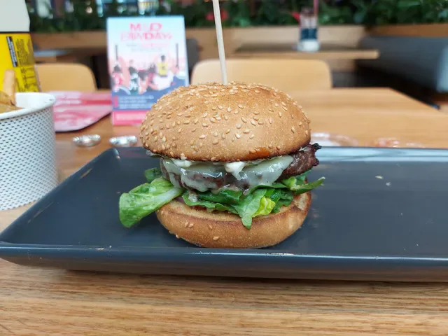 Grill'd Burgers - Chirnside Park
