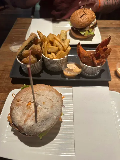 Grill'd Burgers - Fountain Gate