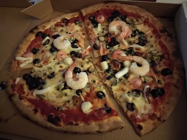 Gusto Woodfired Pizza