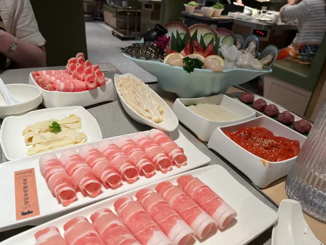 Haidilao Hotpot Glen Waverley