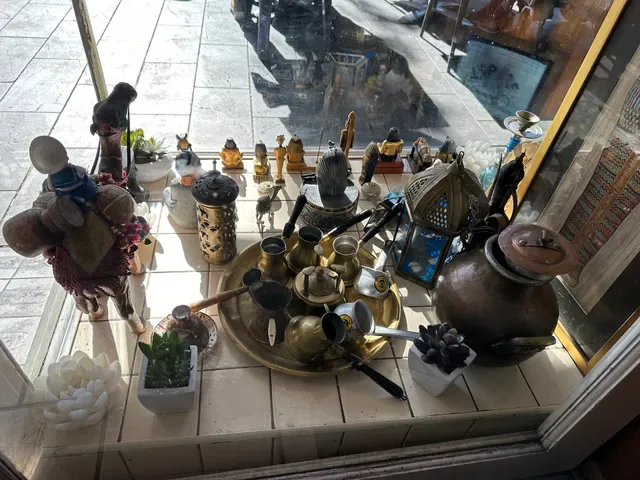 Half Moon Cafe
