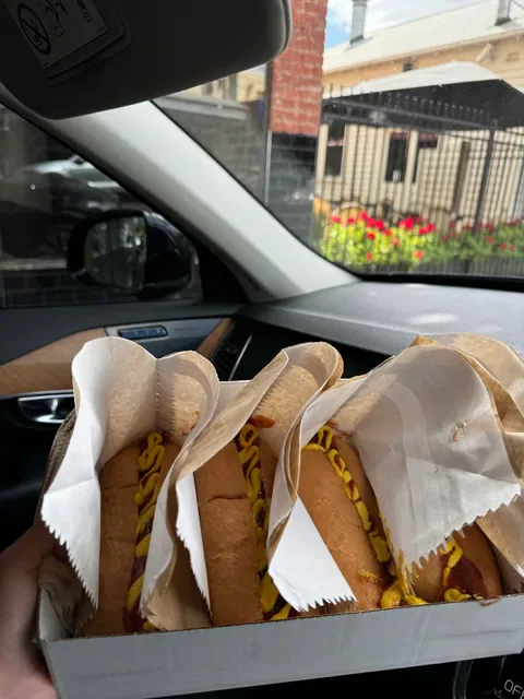 Hamilton's Coffee • Burgers • Fried Chicken