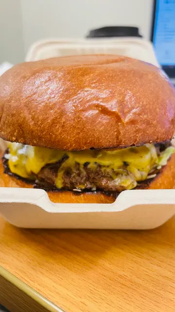 Hamilton's Coffee • Burgers • Fried Chicken