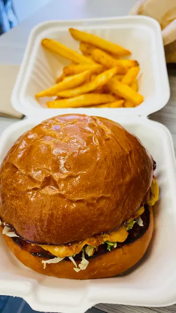 Hamilton's Coffee • Burgers • Fried Chicken