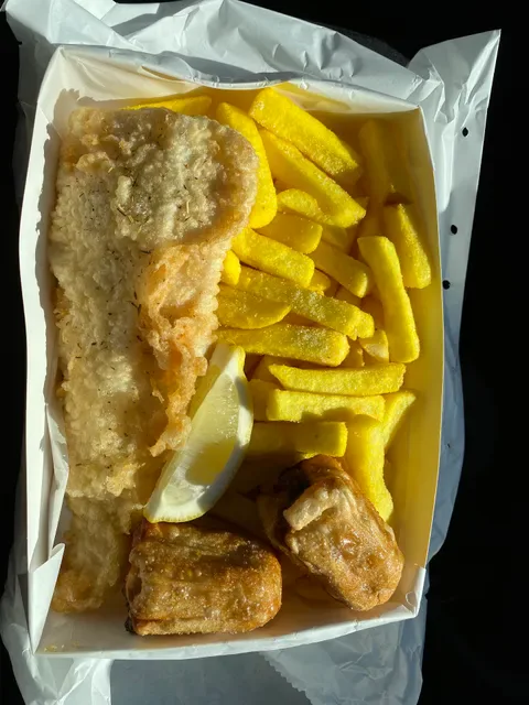 Hampton St Fish & Co