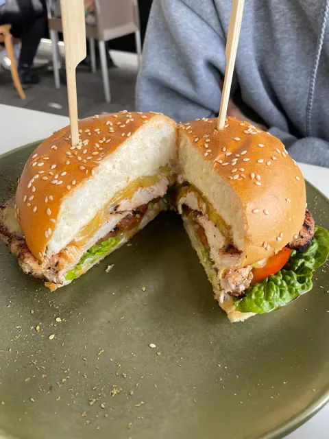 Hangar 4 Cafe