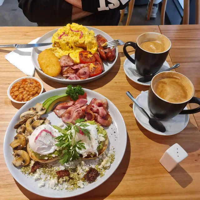 Hangar 4 Cafe