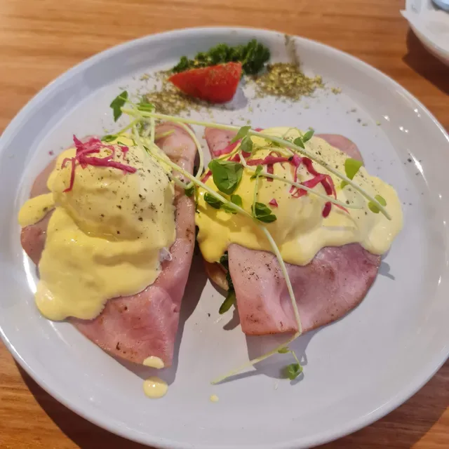 Hangar 4 Cafe