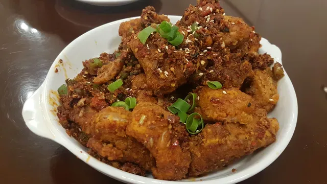 Haoziwei Sichuan Restaurant